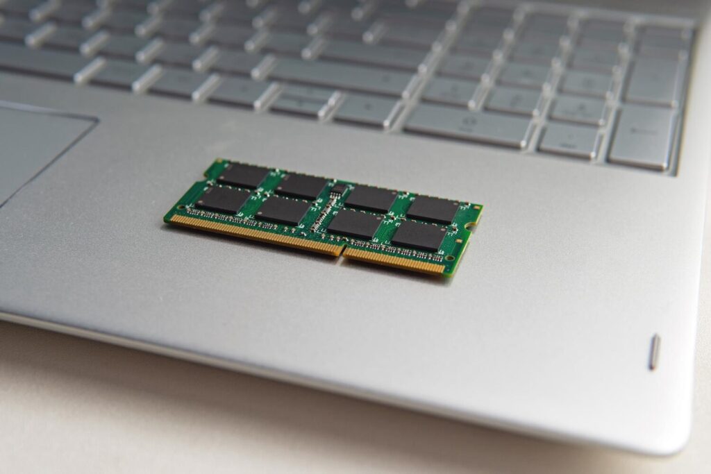 ddr3 sodimm ram memory card module black laptop closeup 431724 8622